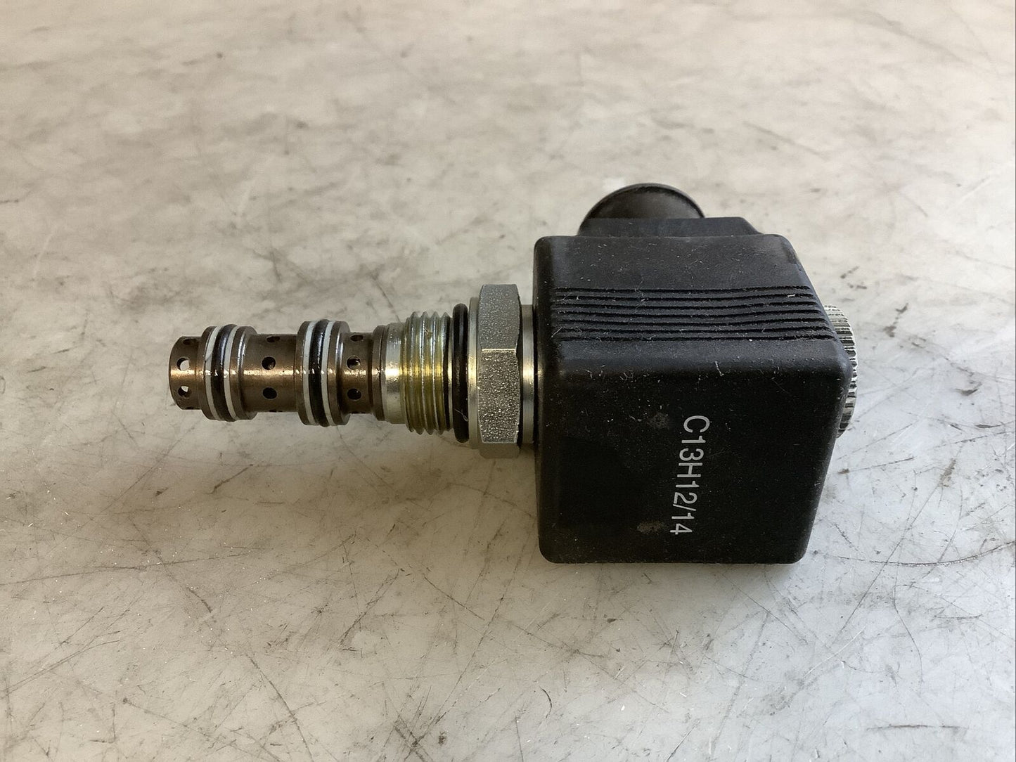 MANITOU 662022 HYDRAULIC VALVE 476
