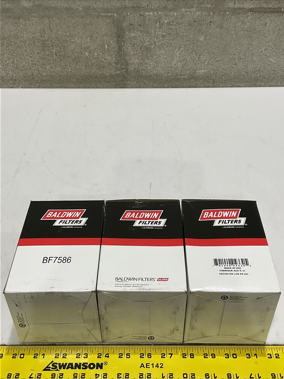 BALDWIN BF7536 FUEL FILTER5-9/16 X 3-11/16 X 5-9/16 IN LOT OF 3 373