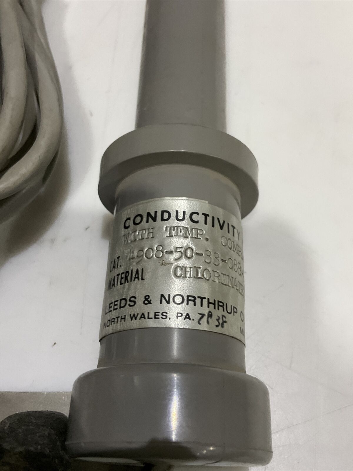 LEEDS & NORTHRUP 4908-50-33-088-20-208 CONDUCTIVITY CELL W TEMP COMPENSATOR 373