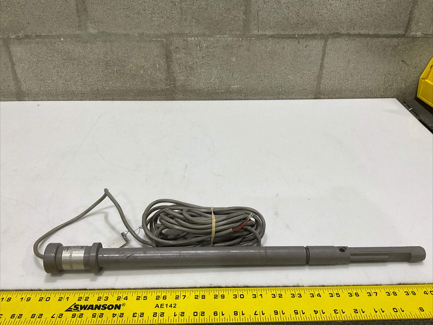 LEEDS & NORTHRUP 4908-50-33-088-20-208 CONDUCTIVITY CELL W TEMP COMPENSATOR 373