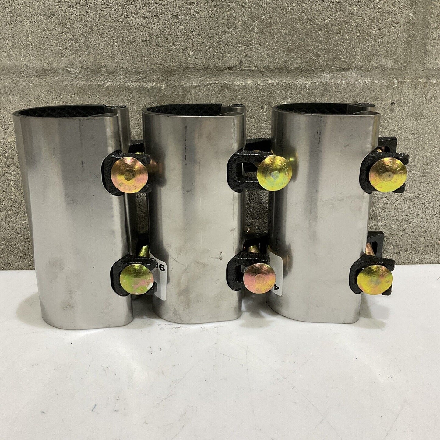 THE SKINNER COMPANY 089978-238-6 PIPE REPAIR CLAMP 2.5” X 6” LOT OF 3 373