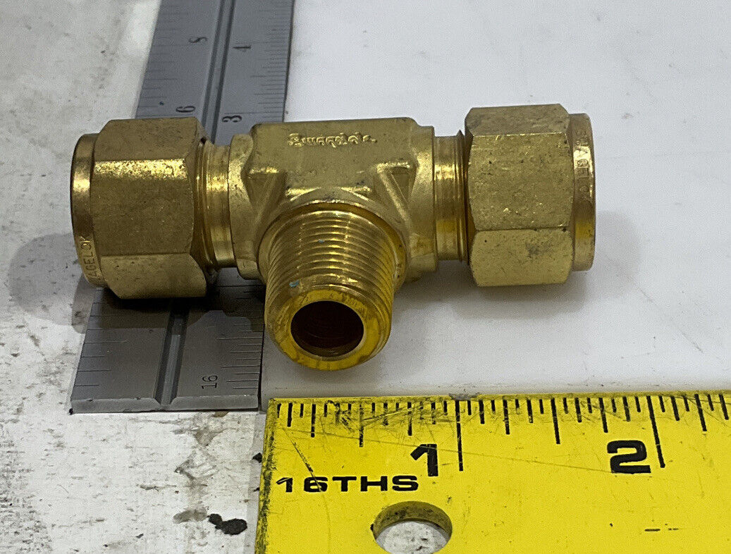 SWAGELOK B-810-3-8TTM BRANCH TEE LOT OF 6 476