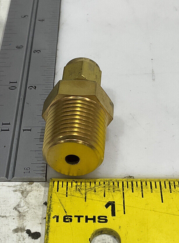 SWAGELOK B-810-6-4 UNION FITTING LOT OF 7 476