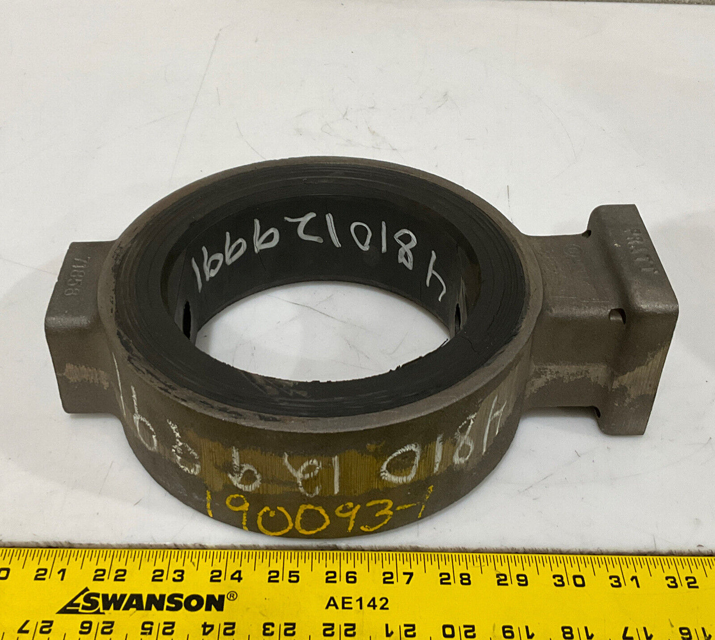 PRATT MKII MONOFLANGE RUBBER SEAT BUTTERFLY VALVE 150 PSIG SIZE 6" 373