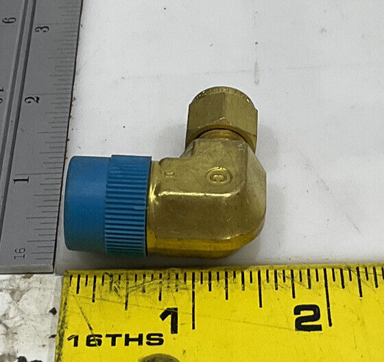 SWAGELOK B-400-2-6 MALE ELBOW LOT OF 16 476