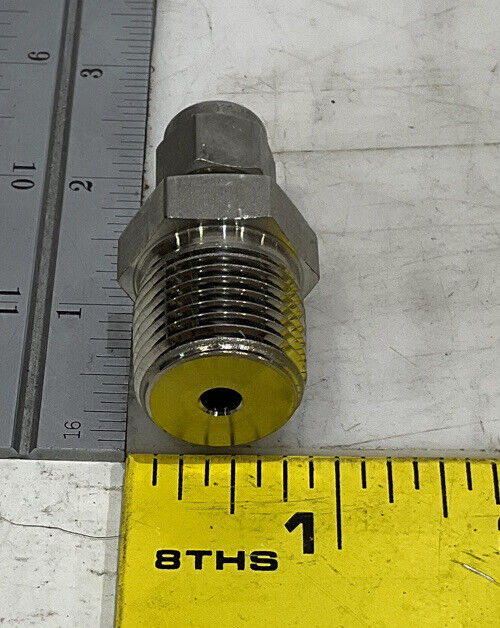 SWAGELOK SS-200-1-6 ADAPTER LOT OF 12 476