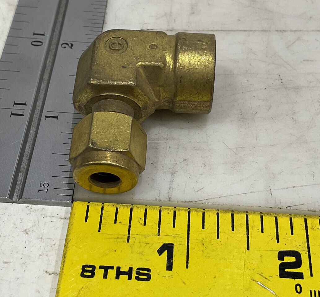 SWAGELOK B-400-8-8 FEMALE ELBOW LOT OF 19 476