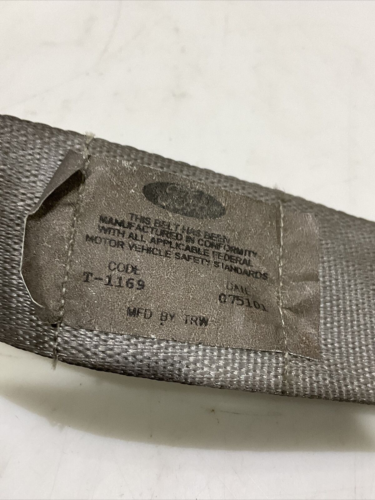 FORD T-1169 075101 CENTER SEAT BELT 476