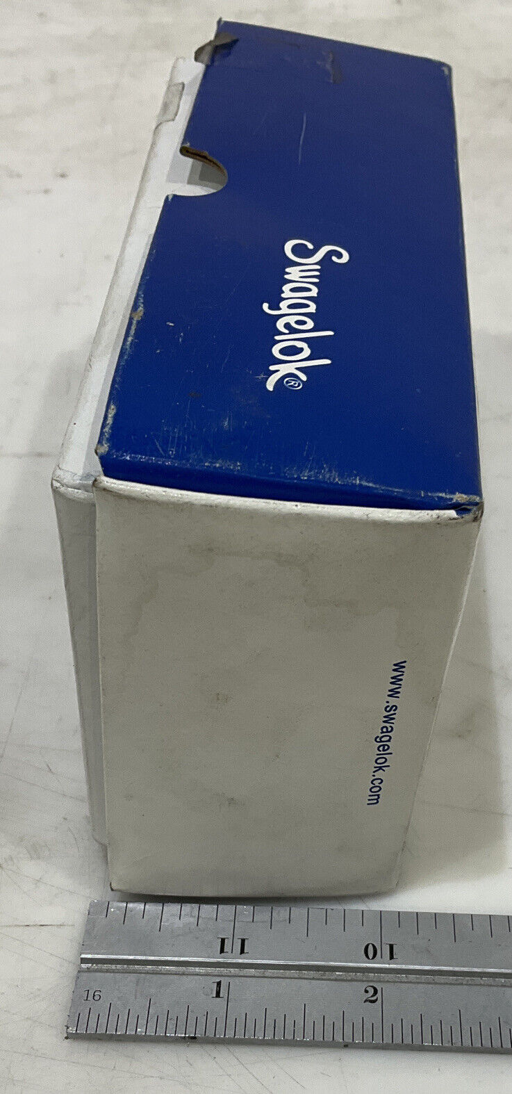SWAGELOK SS-6NRS6-G VALVE 476