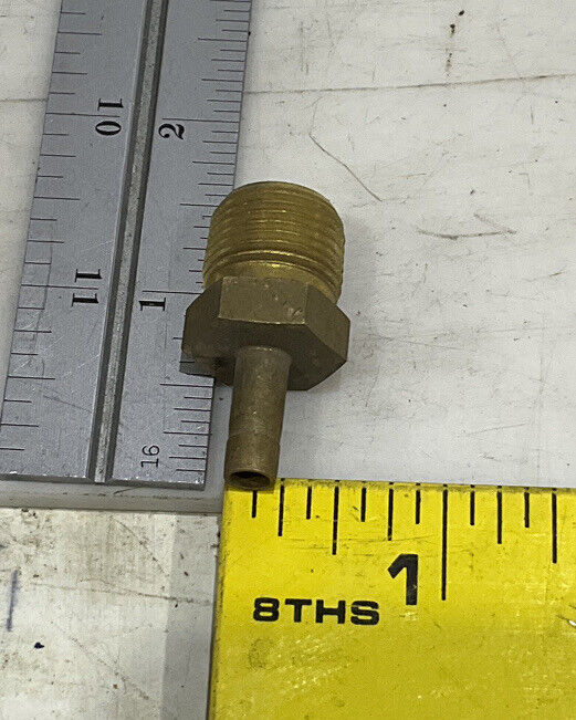 SWAGELOK B-300-R-3 FEMALE ADAPTER LOT OF 46 476