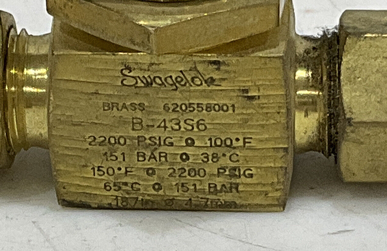 SWAGELOK B-43S6 BALL VALVE 476