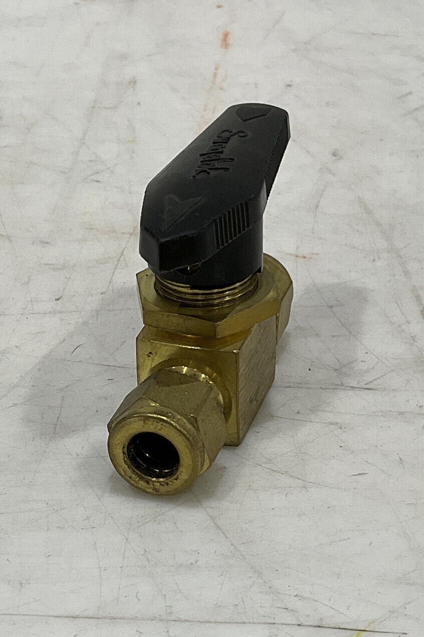 SWAGELOK B-43S6 BALL VALVE 476