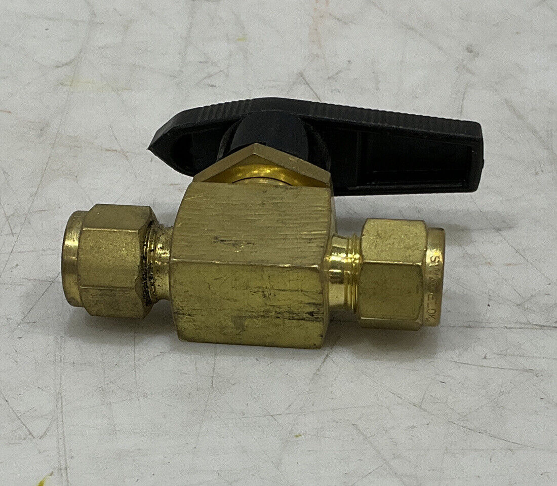 SWAGELOK B-43S6 BALL VALVE 476