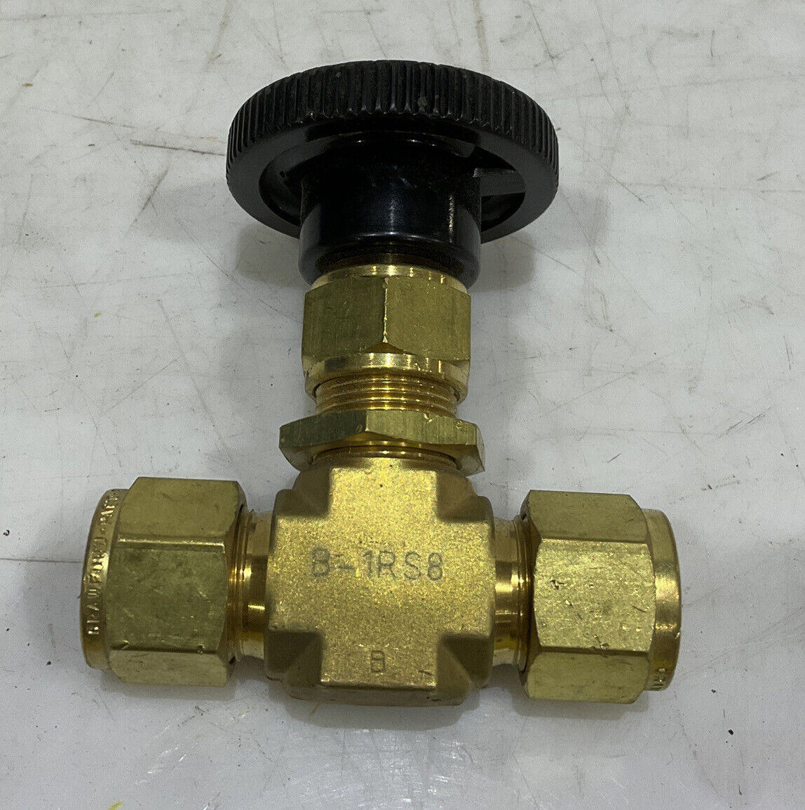SWAGELOK B-1RS8 INTEGRAL BONNET NEEDLE VALVE 476