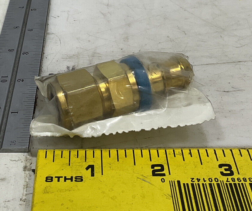 SWAGELOK B-PB8-SL8 PUSH ON HOSE FITTING LOT OF 68 476