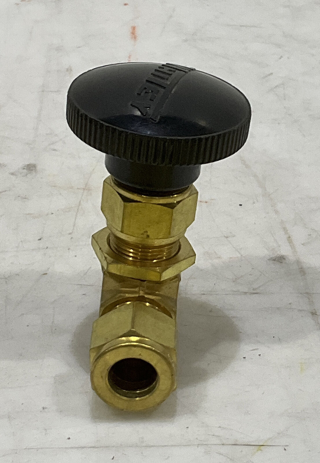 SWAGELOK B-1RS8 INTEGRAL BONNET NEEDLE VALVE 476