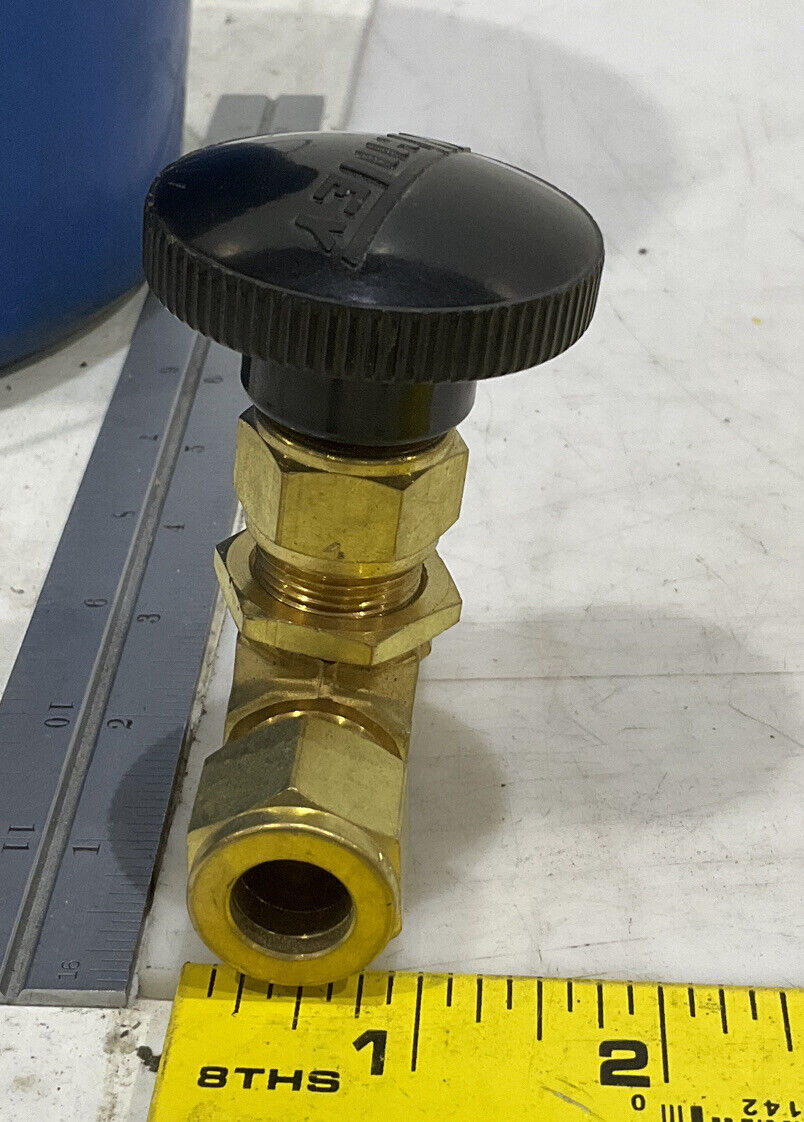 SWAGELOK B-1RS8 INTEGRAL BONNET NEEDLE VALVE 476