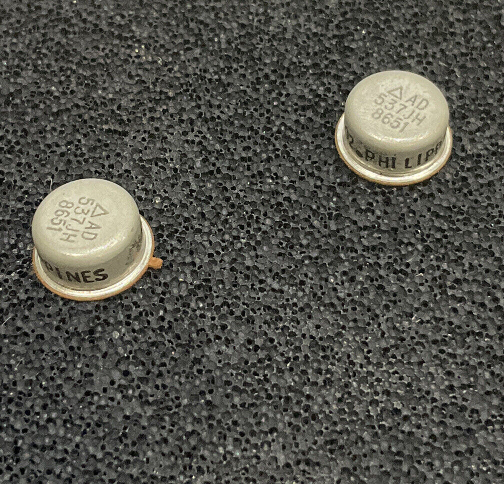 ANALOG DEVICES AD537JH LOT OF 2 373