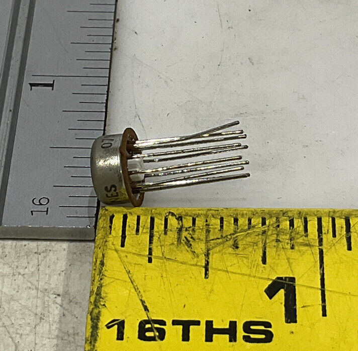 ANALOG DEVICES AD537JH LOT OF 2 373