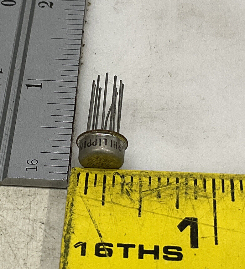 ANALOG DEVICES AD537JH LOT OF 2 373