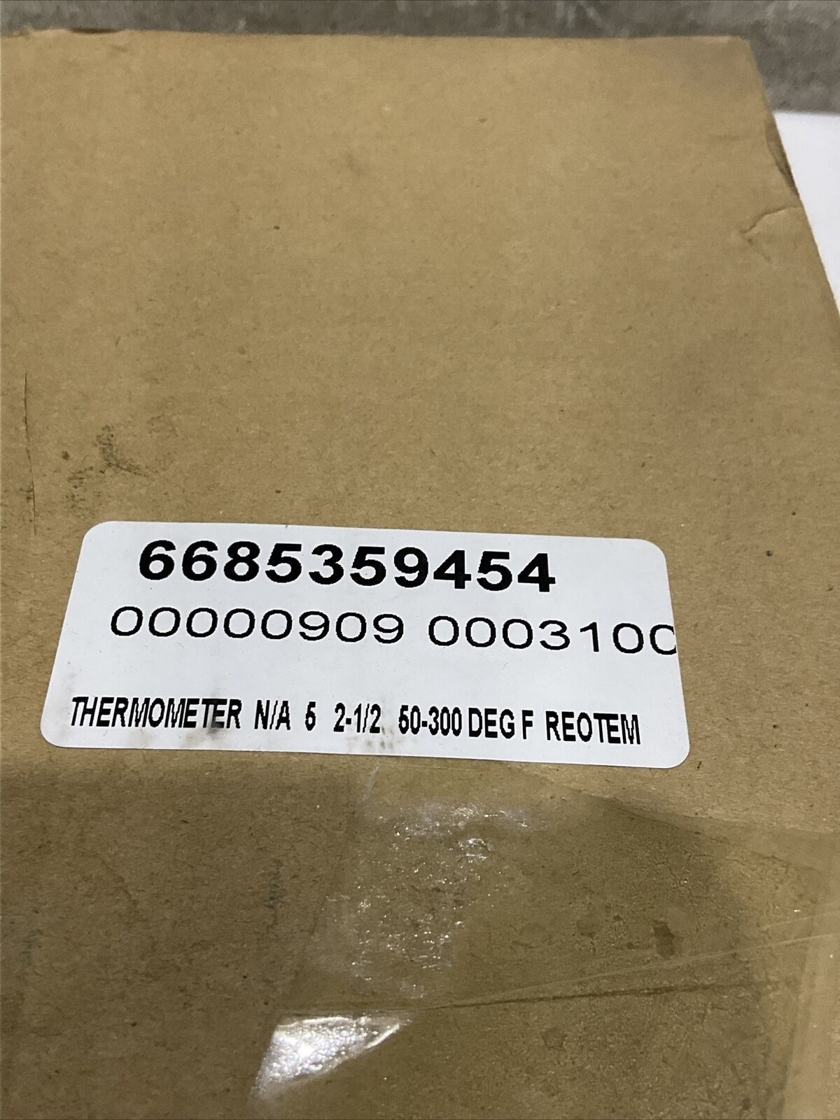 REOTEMP J BIMETAL THERMOMETER 2.5” STEM 5” ADJ RESET 50-300 F 1/2” NPT 373