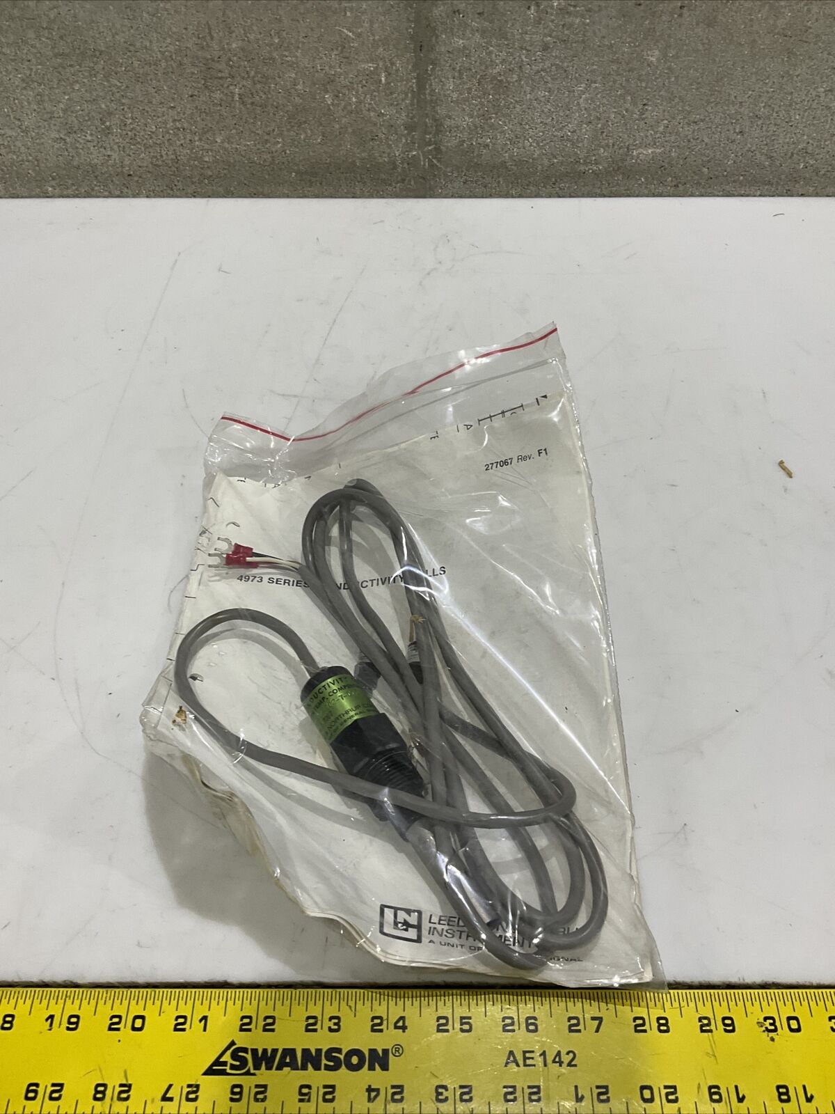 LEEDS & NORTHRUP 4973-01-202-7-000 CONDUCTIVITY CELL SERIES 4973 373