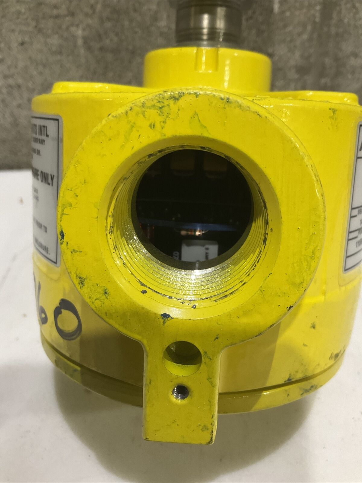 FCI FR70-4 FLOW SWITCH MONITOR .75” 2.5” S L V 5181-W 115VAC 60HZ 7VA 373