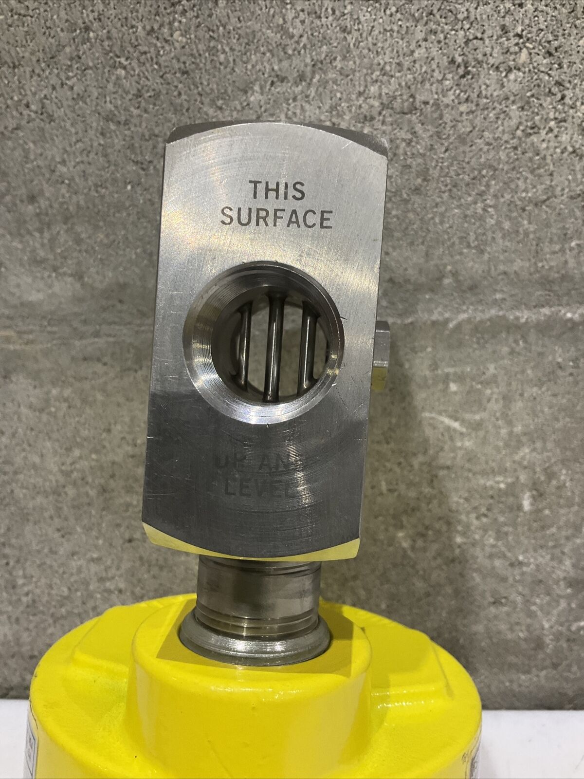 FCI FR70-4 FLOW SWITCH MONITOR .75” 2.5” S L V 5181-W 115VAC 60HZ 7VA 373