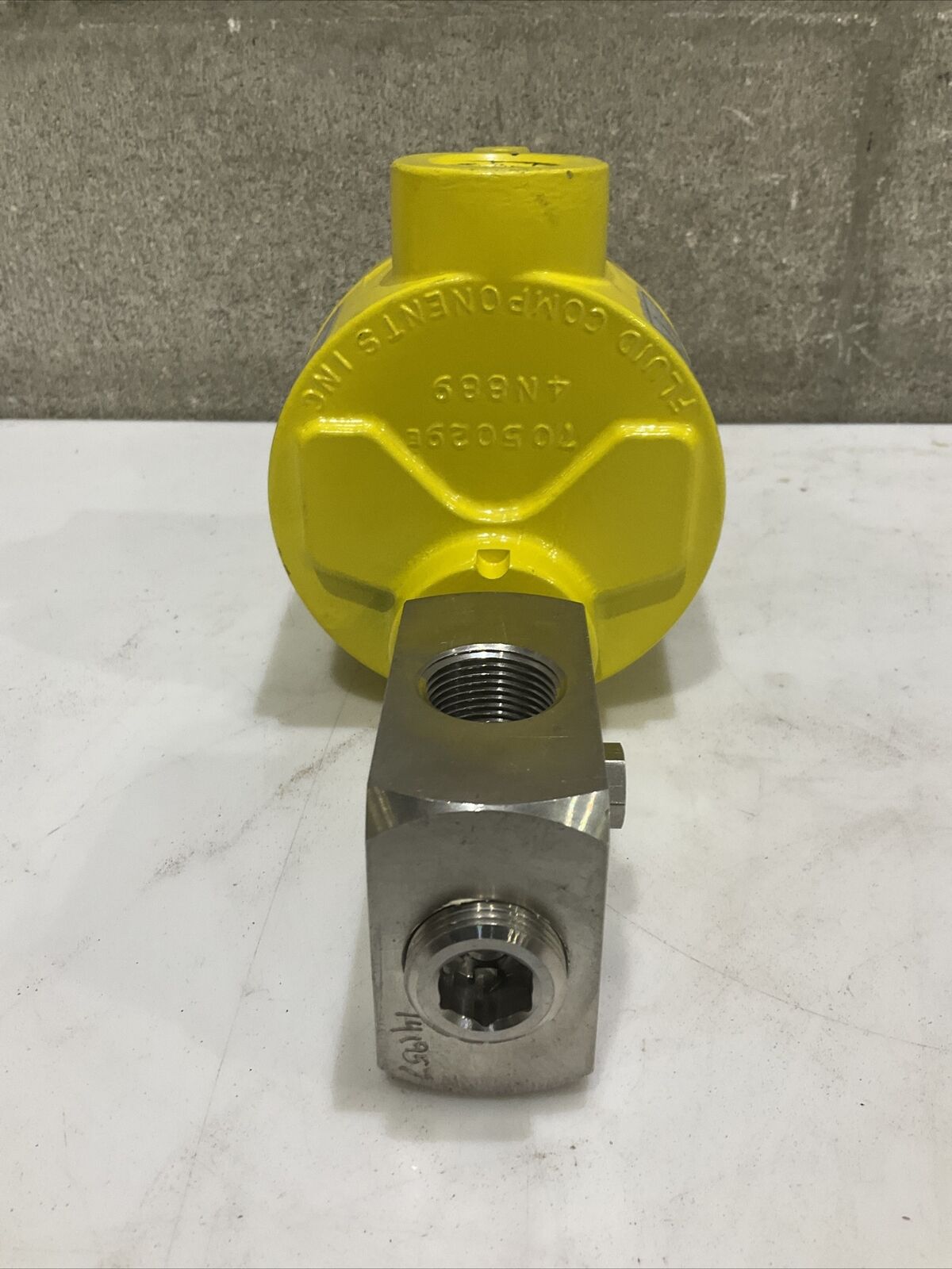 FCI FR70-4 FLOW SWITCH MONITOR .75” 2.5” S L V 5181-W 115VAC 60HZ 7VA 373