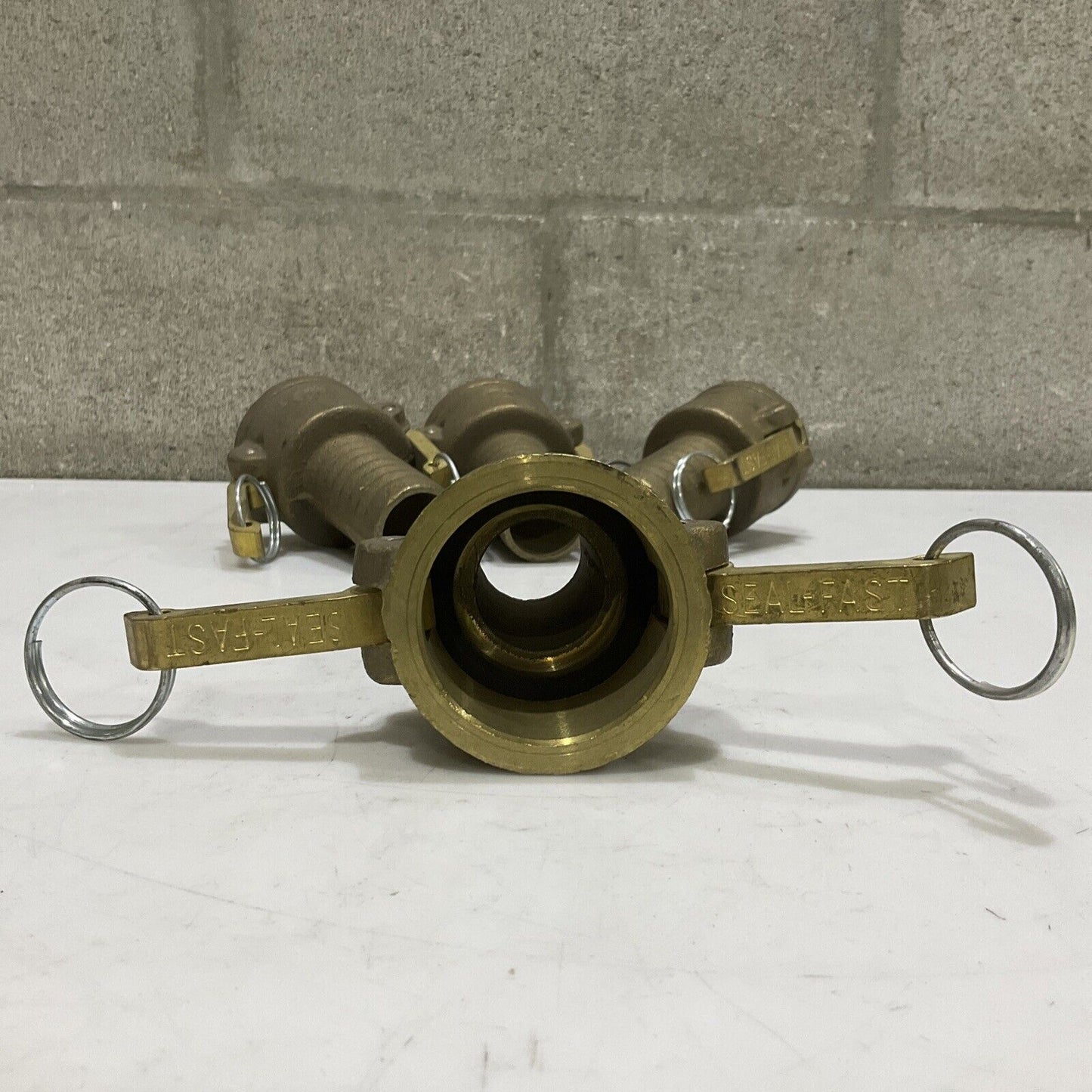 DIXON VALVE BC-150 HOSE COUPLER 1 1/2” LOT OF 4 SPM