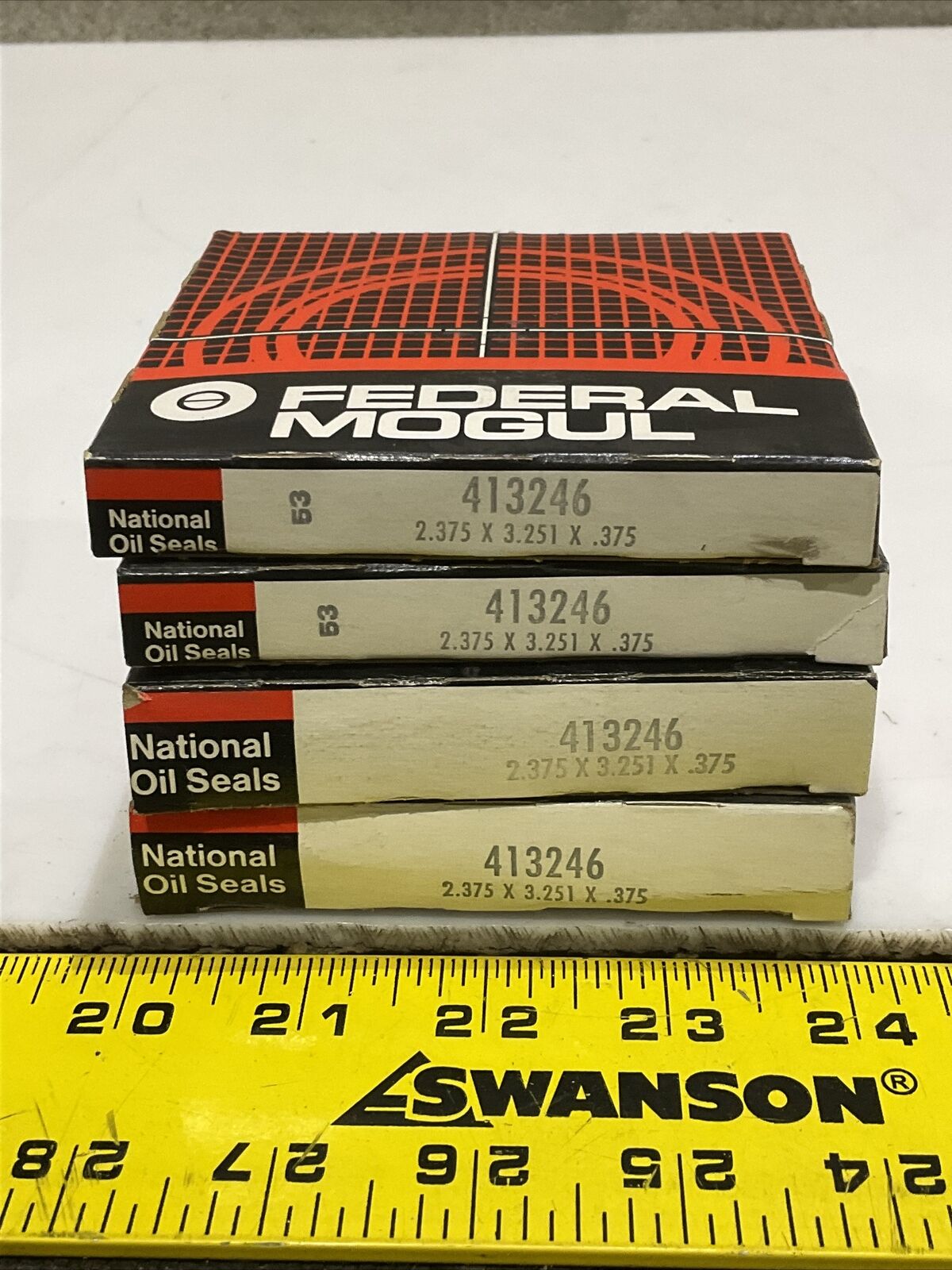 FEDERAL MOGUL 413246 OIL SEAL 2.375 X 3.251 X .375 LOT OF 4 373