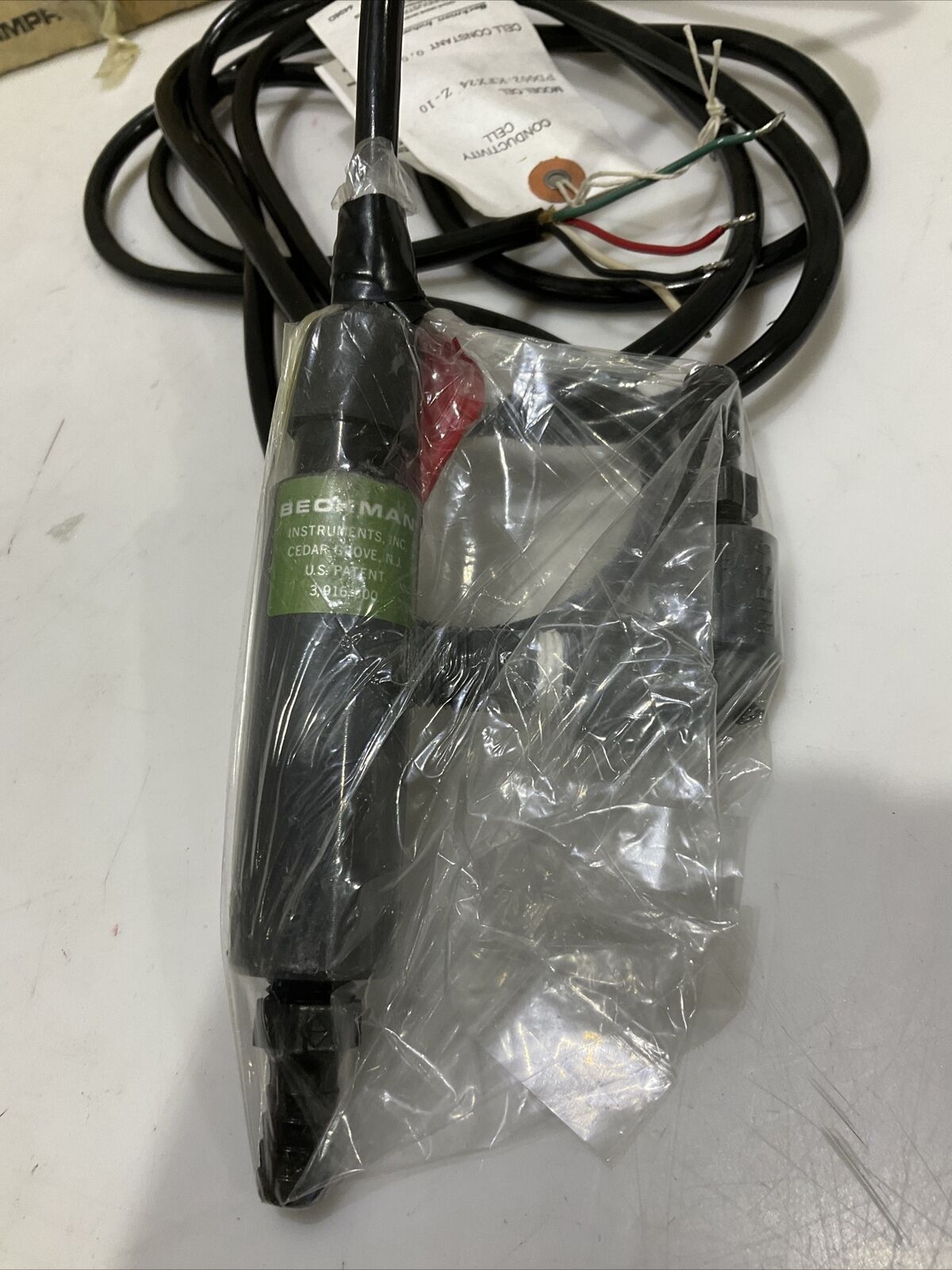 BECKMAN PD002-KFX24 Z-10 CONDUCTIVITY CELL 373