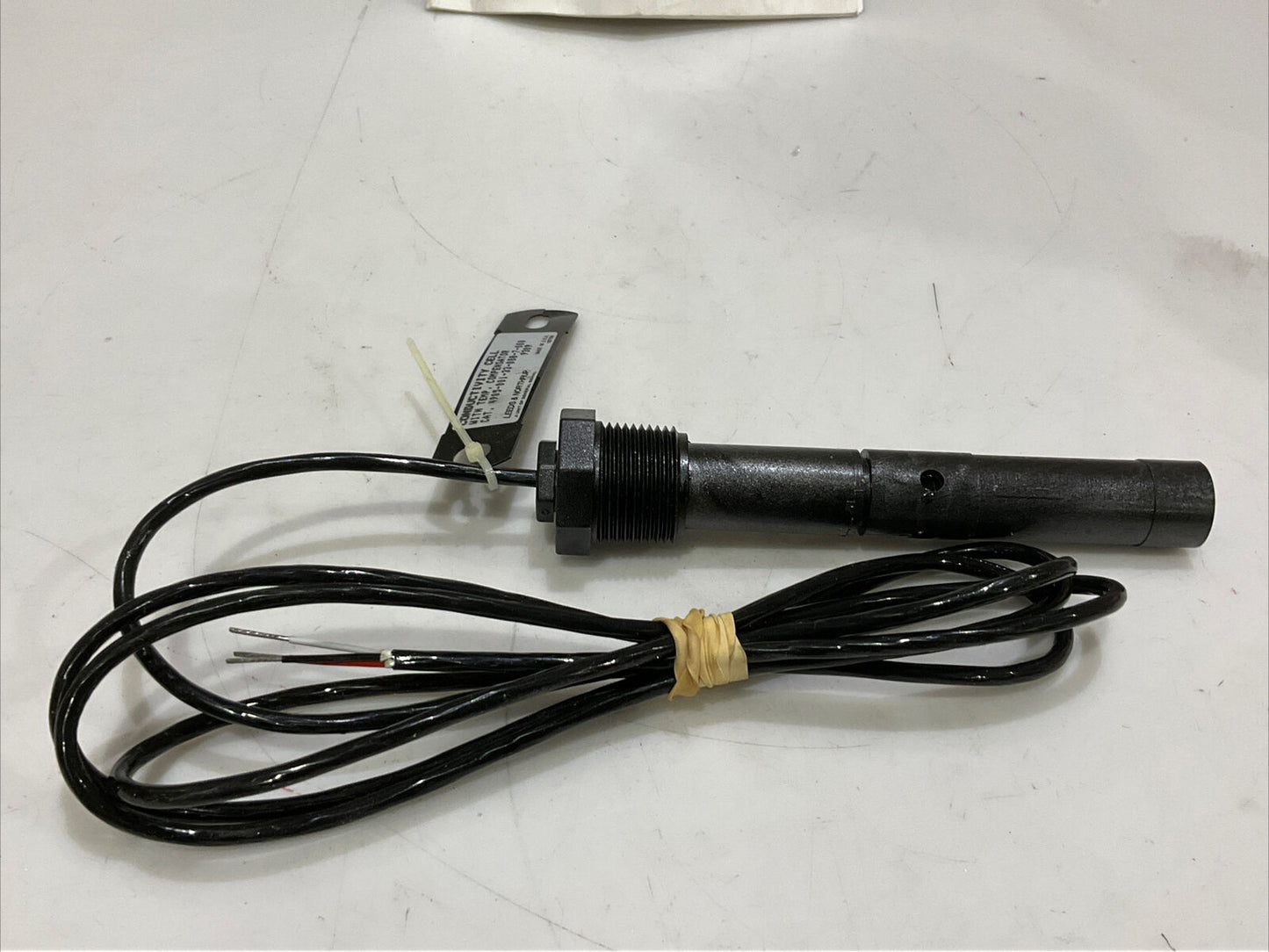 LEEDS & NORTHRUP 4905-001-33-008-7-000 CONDUCTIVITY CELL W/ TEMP COMPENSATOR 373