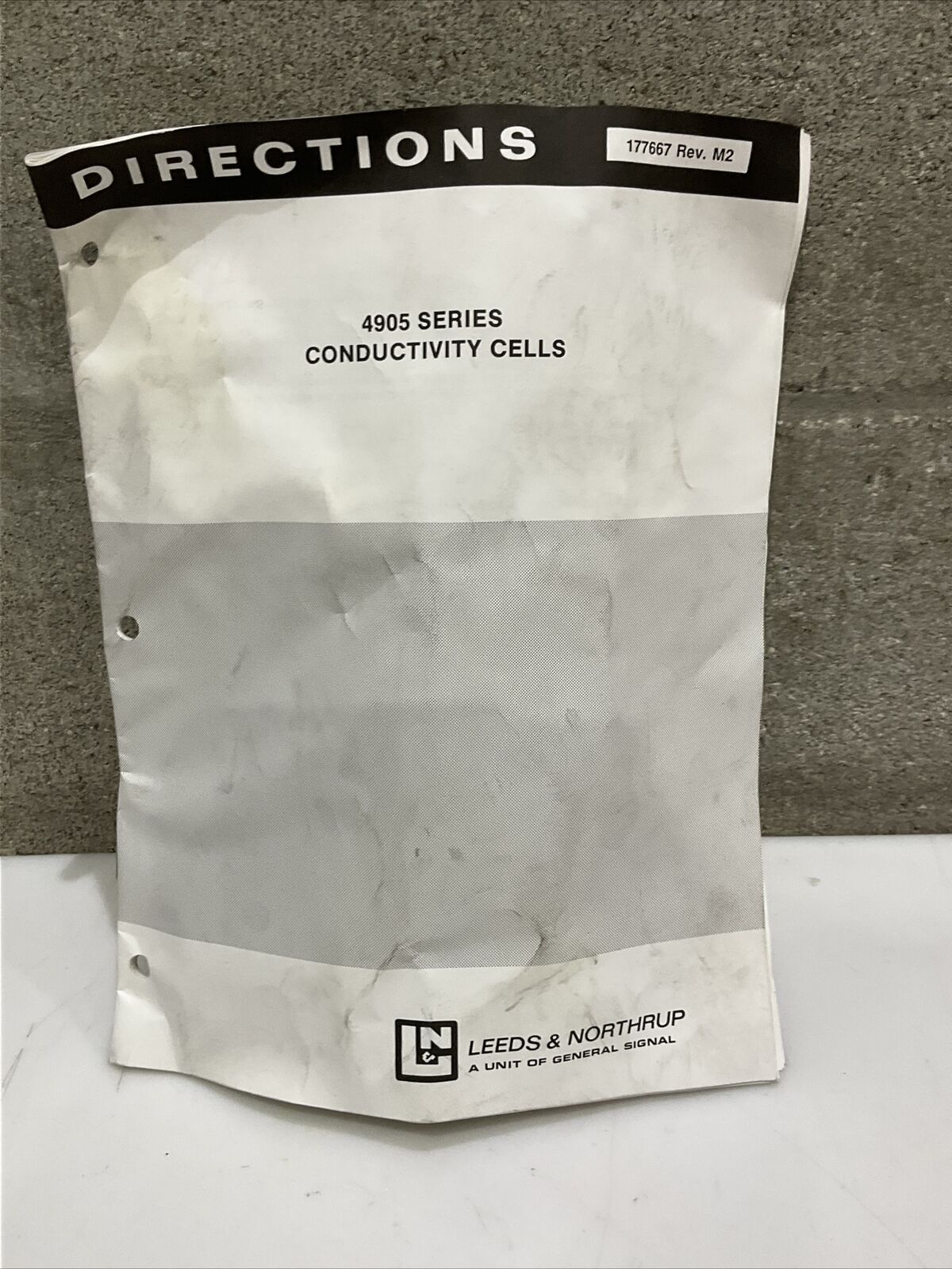 LEEDS & NORTHRUP 4905-001-33-008-7-000 CONDUCTIVITY CELL W/ TEMP COMPENSATOR 373