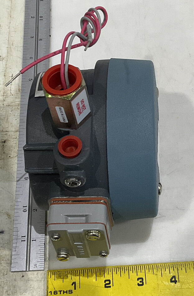 FOXBORO E69F CURRENT-TO-PNEUMATIC SIGNAL CONVERTER 373