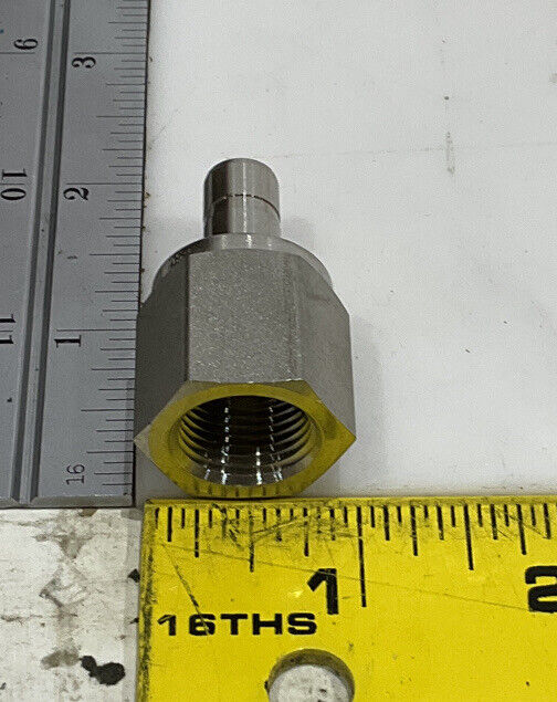 SWAGELOK SS-4-TA-7-8 FEMALE ADAPTER LOT OF 5 476