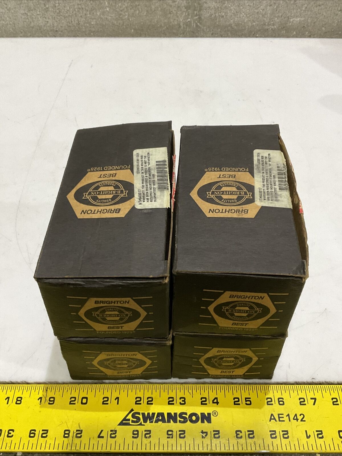 BRIGHTON 1-8 8 TPI 1” X 1.25” SOCKET SCREW SET ALLOY LOT OF 100 373