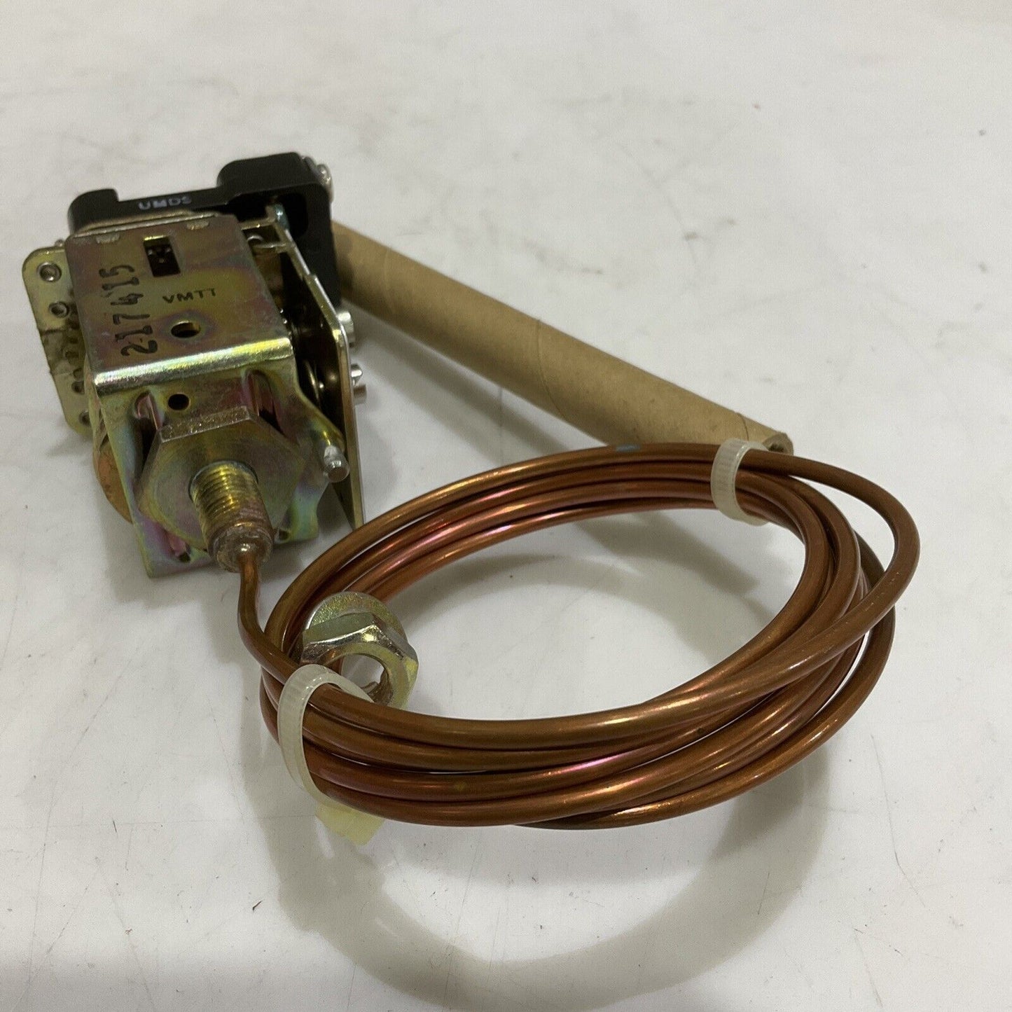 ALLEN BRADLEY 837-A5 TEMPERATURE CONTROL 130-200 DEGREE F 373