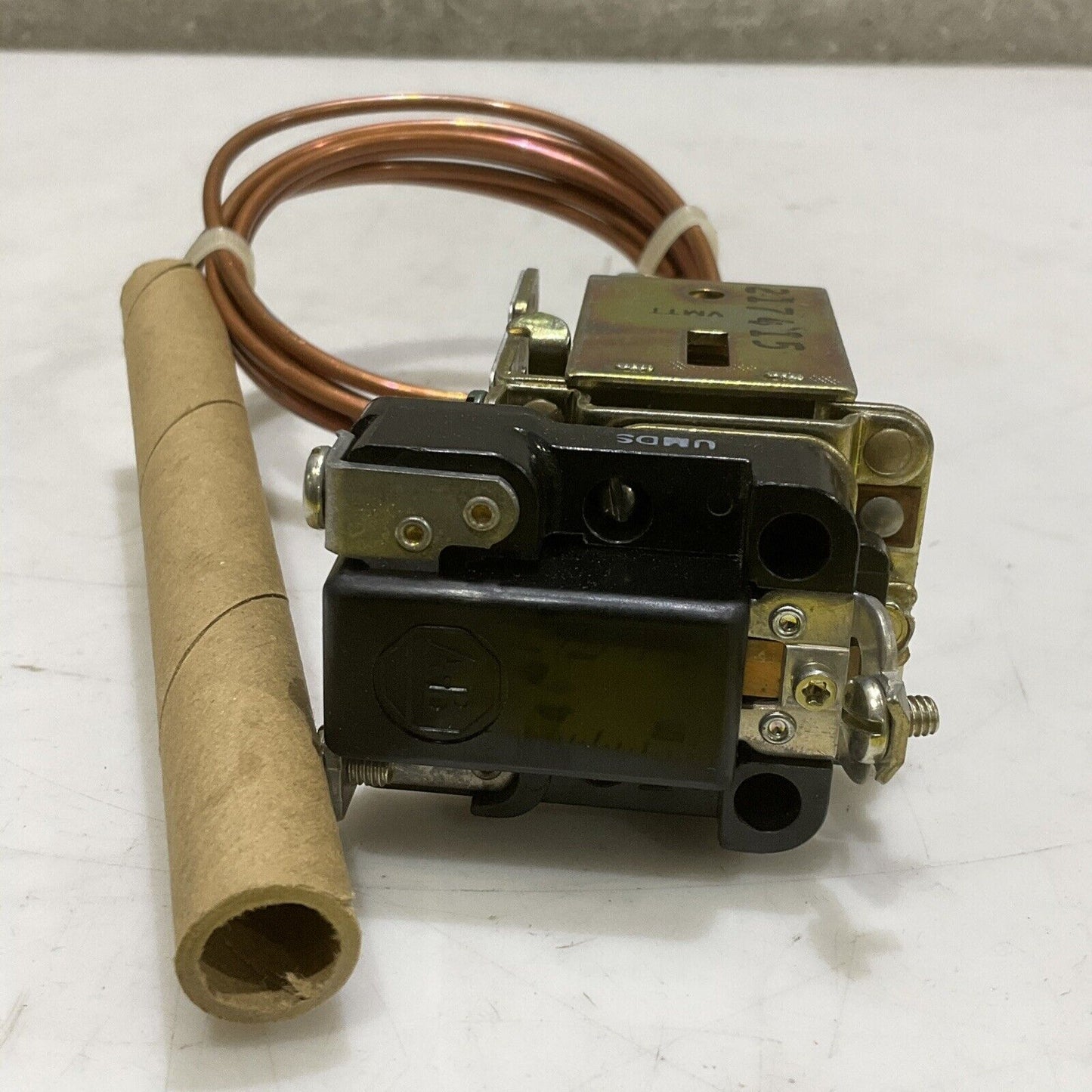 ALLEN BRADLEY 837-A5 TEMPERATURE CONTROL 130-200 DEGREE F 373