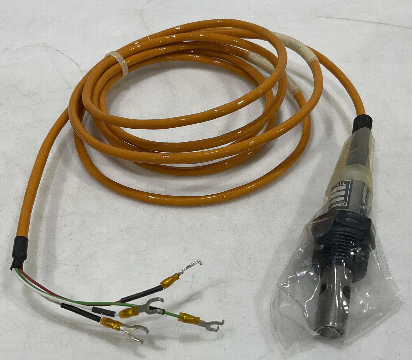 FOXBORO 910-HA2 CONDUCTIVITY CELL 373