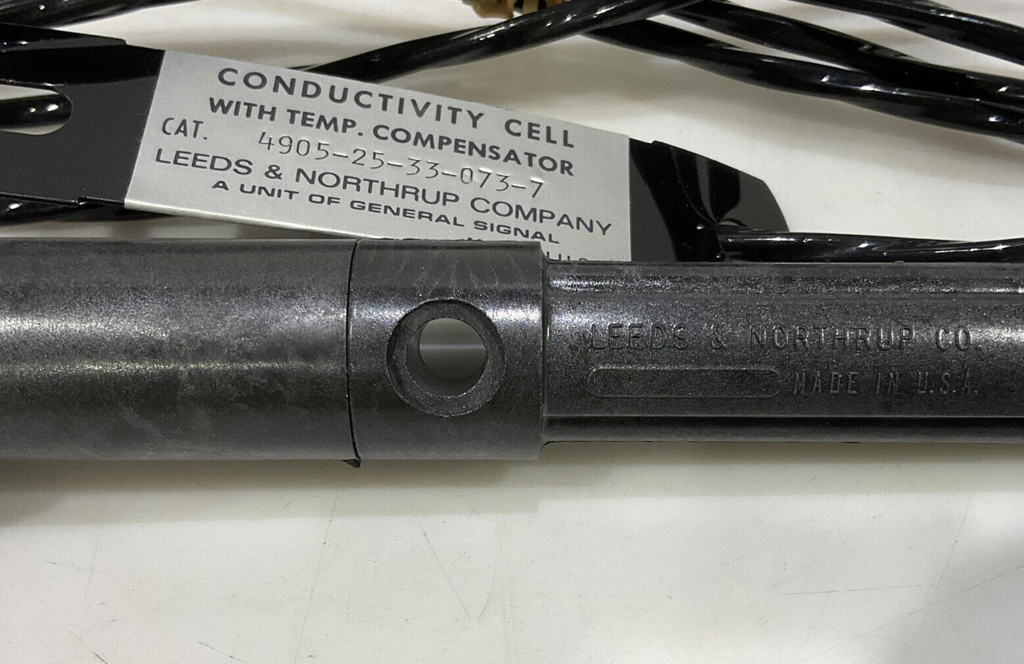 LEEDS AND NORTHRUP 4905-25-33-073-7 CONDUCTIVITY CELL 373