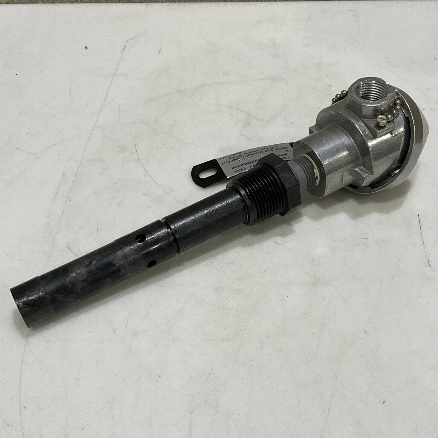 LEEDS & NORTHRUP 4905-01-44-009-1 CONDUCTIVITY CELL W/ TEMP COMPENSATOR 4905 373