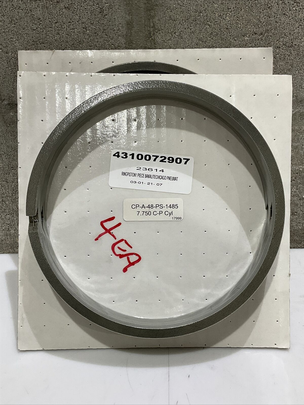BAKALITE CHICAGO PNEUMATIC CP-A-48-PS-1485 7.750 C-O PISTON RING LOT OF 8 373