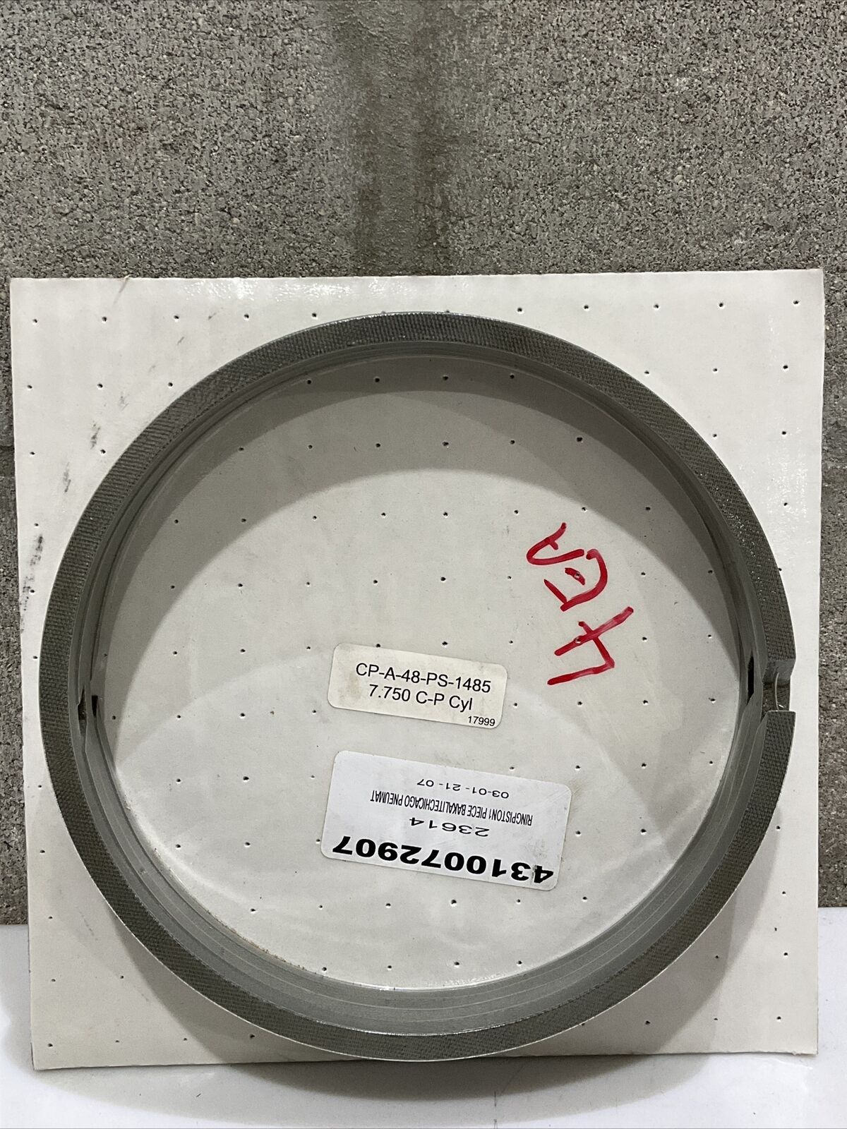 BAKALITE CHICAGO PNEUMATIC CP-A-48-PS-1485 7.750 C-O PISTON RING LOT OF 8 373