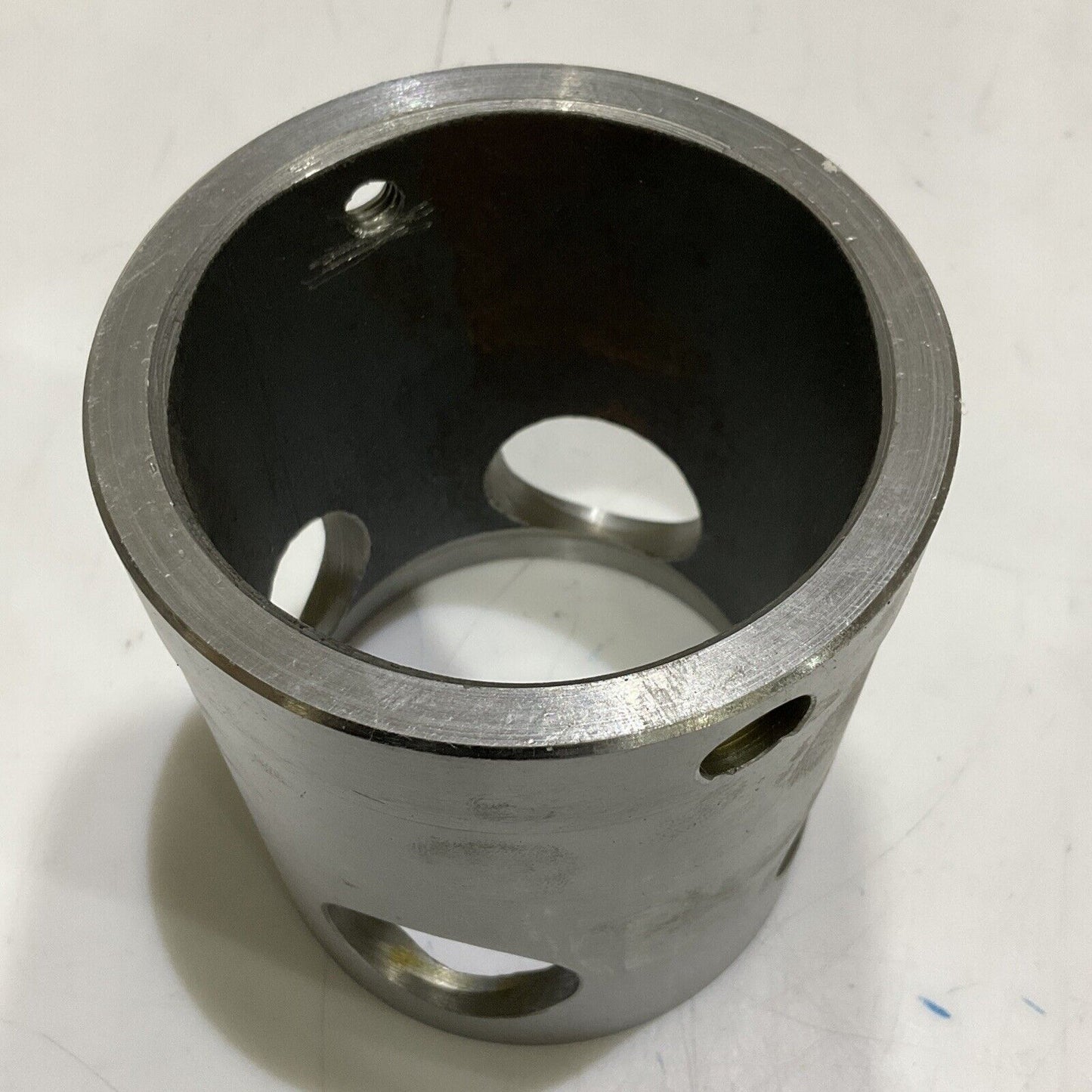 CHICAGO PNEUMATIC 4-01-30045 W-6834 SOOT BLOWER COMPRESSOR HOLDER 4 HOLE 373