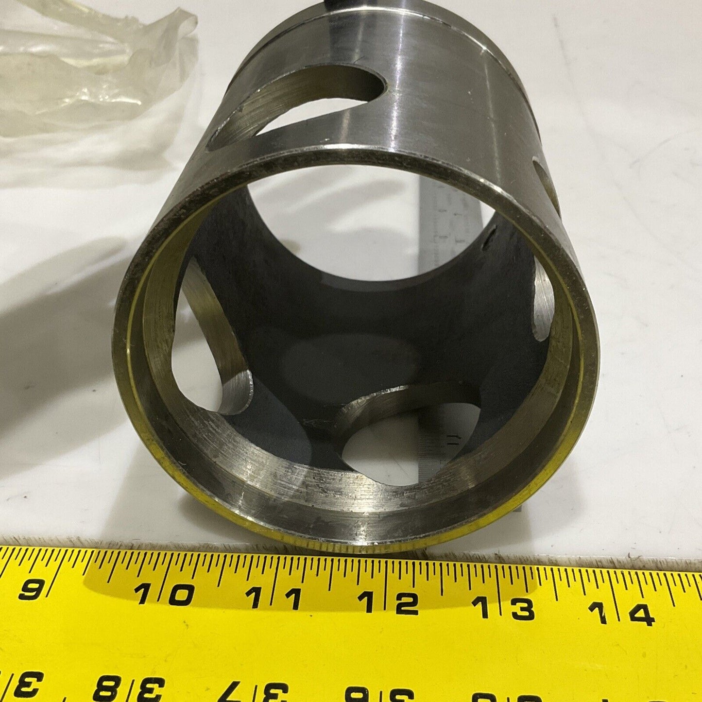 CHICAGO PNEUMATIC 4-01-30045 W-6834 SOOT BLOWER COMPRESSOR HOLDER 4 HOLE 373