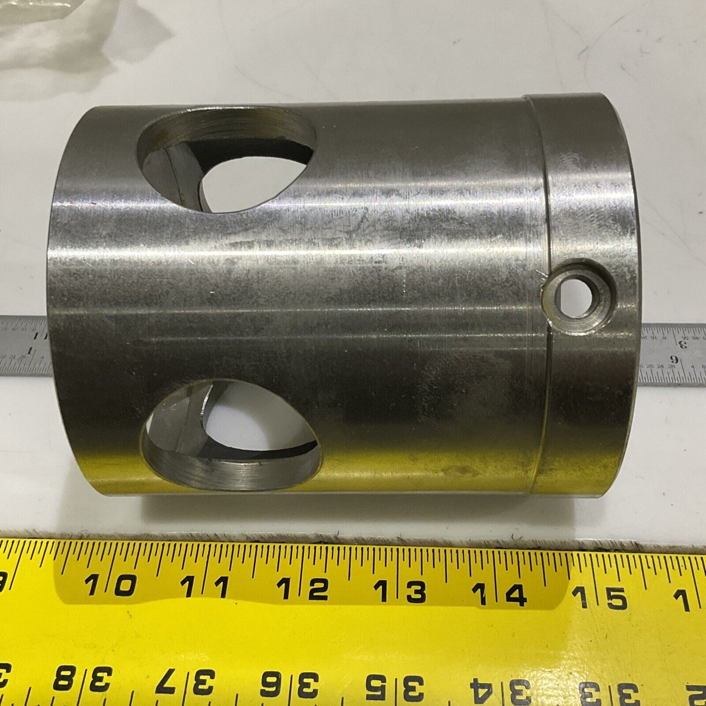 CHICAGO PNEUMATIC 4-01-30045 W-6834 SOOT BLOWER COMPRESSOR HOLDER 4 HOLE 373