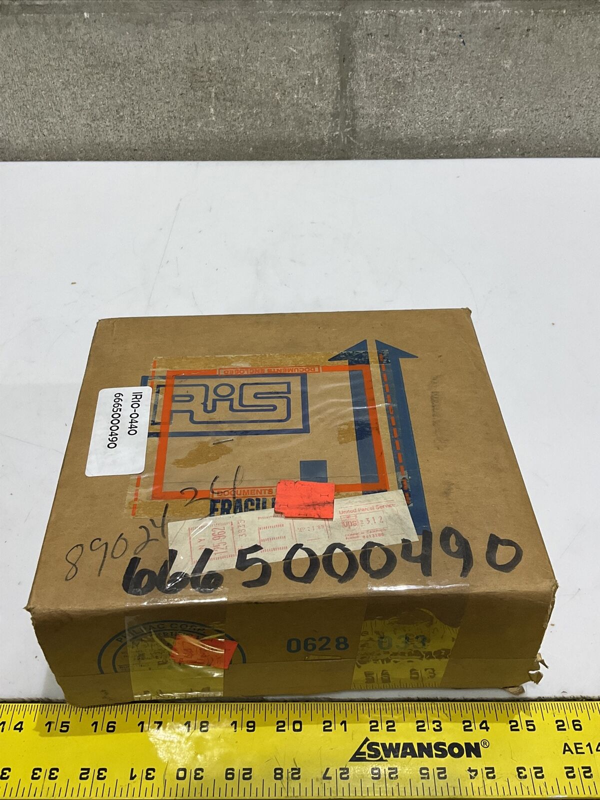 RIS ET-1208-SS2-I1 SINGLE THERMOCOUPLE TC/MV ALARM WITH ADJUSTABLE DEADBAND 373