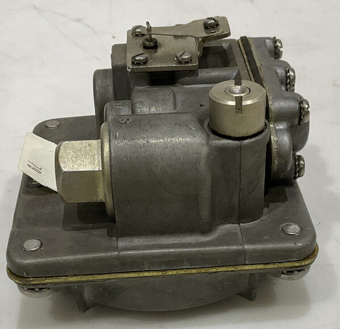 BAILEY CONTROLS 5316500A1 BSTR RELAY 373