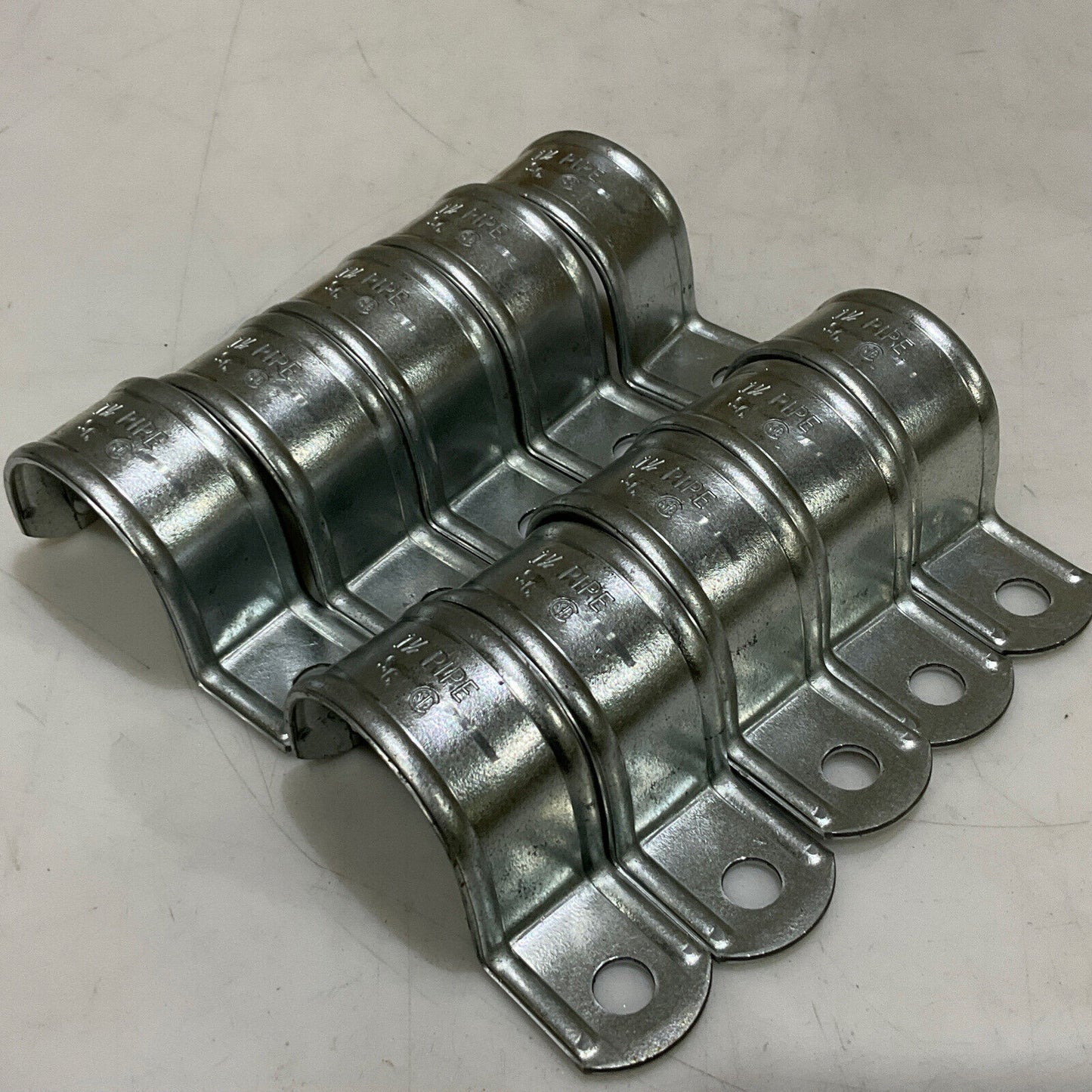 THOMAS & BETTS HS-105 GALVANIZED STEEL SNAP STRAPS 1-1/2” LOT OF 130 373